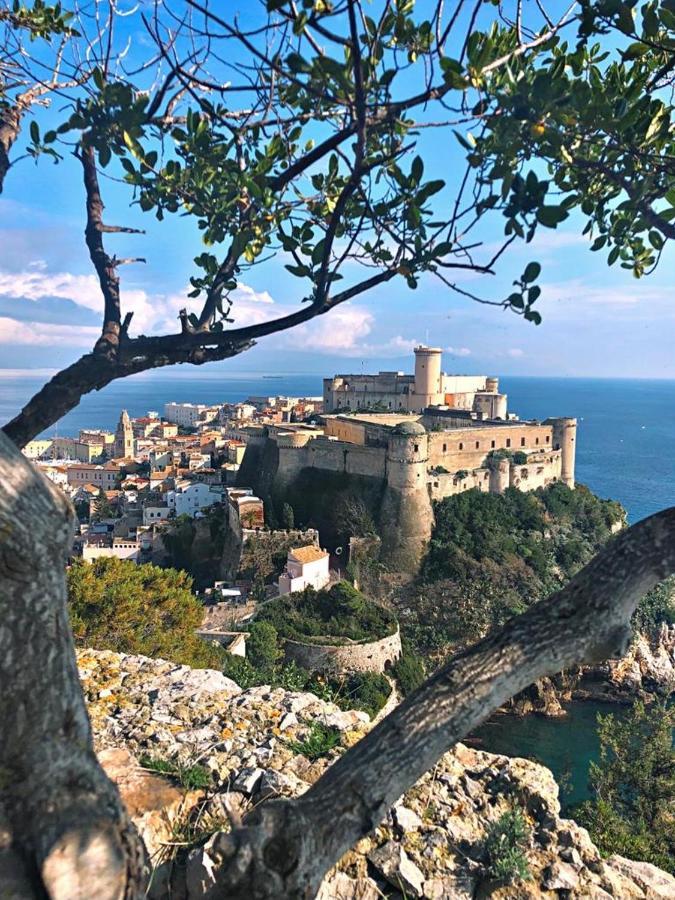 Vico Gli Scalzi Leilighet Gaeta Eksteriør bilde